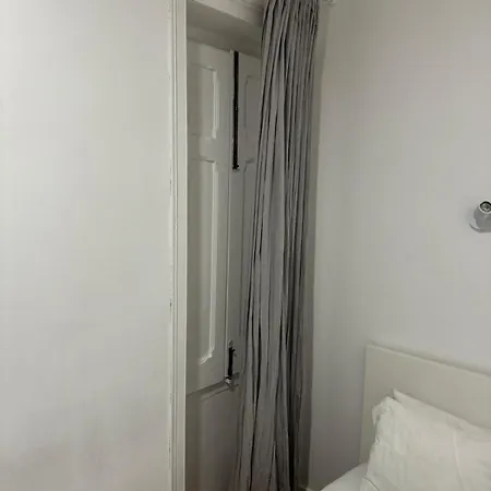 Suites Antonio Pedro Lisbon Exterior photo